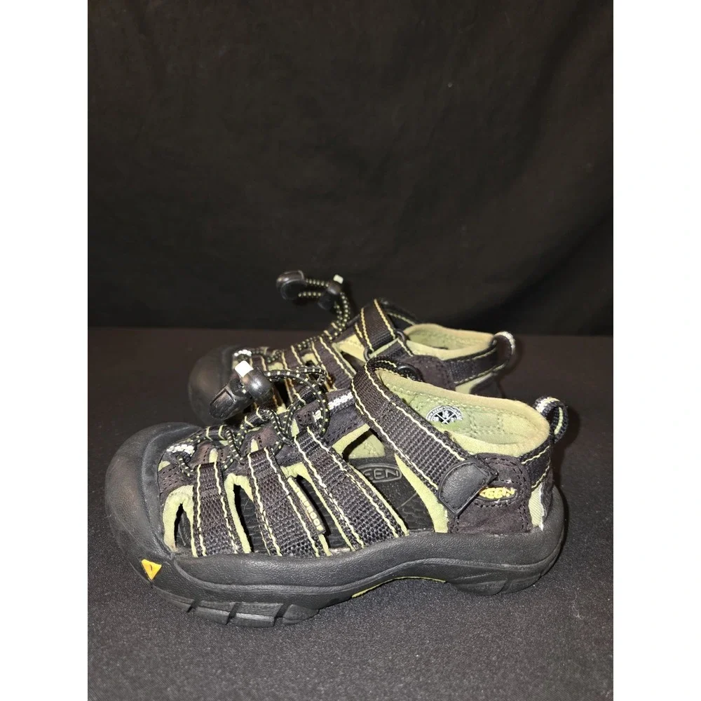 Keen Sandals Newport H2 Fisherman Hiking‎ Water Shoes Kids Size 10 Black Lime